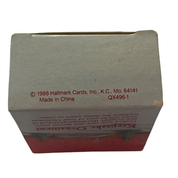 Hallmark 1988 Kringle Portrait Handcrafted Santa Christmas Ornament Collectible - Picture 6 of 7